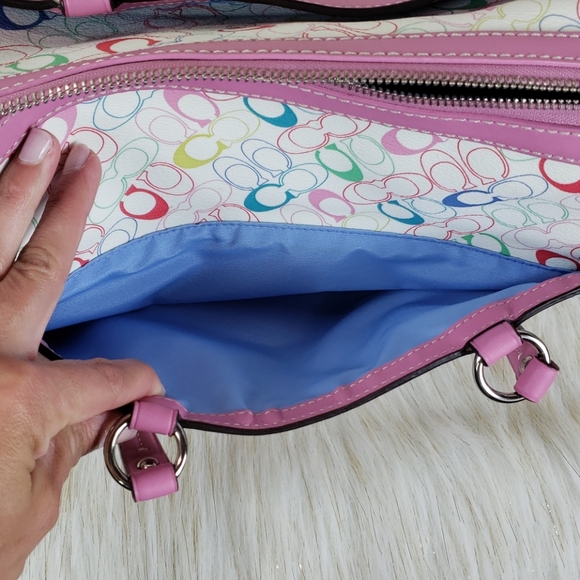 Coach Signature C Purse - Picture 9 of 13